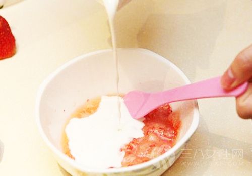 草莓+酸奶