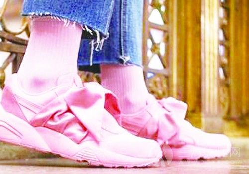 粉色爱心袜