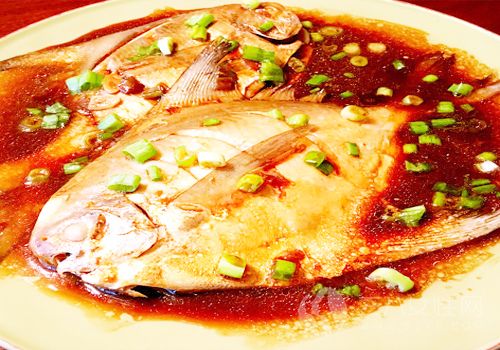 粉葛赤小豆蚝豉煲鲤鱼
