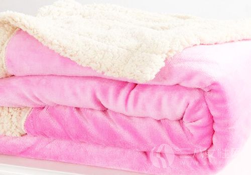 珊瑚绒毛毯保养方法