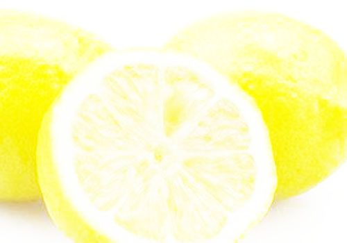 白酒柠檬祛斑法