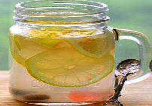蜂蜜柠檬水的功效 喝柠檬水的禁忌有哪些