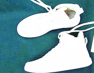 清洗白色鞋子的正確方法 怎樣晾曬白色鞋子更好