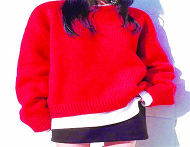 红色毛衣搭配什么外套 什么下装适合搭配红色毛衣
