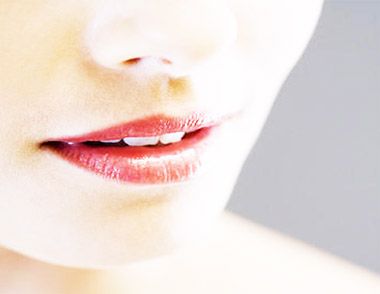 如何进行唇部护理 有哪些唇部护理的护肤品