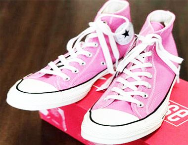 粉色鞋配什么颜色的袜子 还有什么颜色的鞋好看