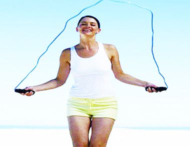 怎样跳绳才能正确减肥瘦身 跳绳减肥注意事项