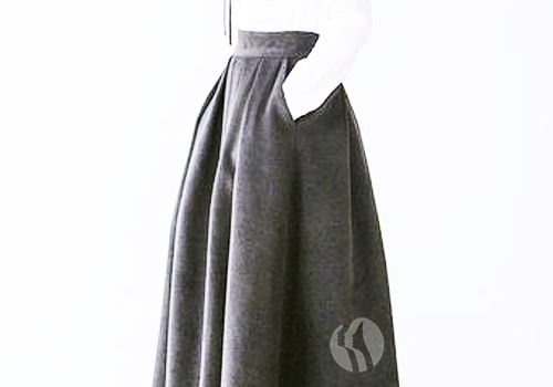 灰色半身中长裙