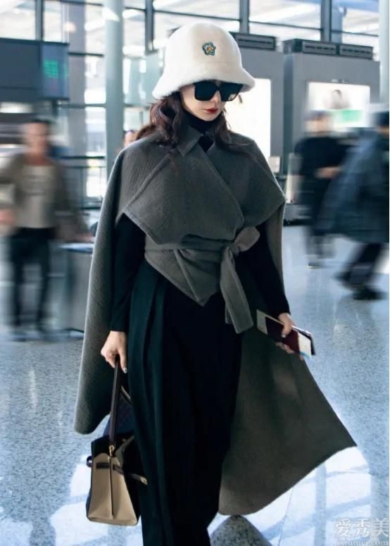 珠宝饰品界刮起的那深蓝色风暴