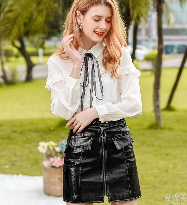 现如今流行什么的牛仔裤子?