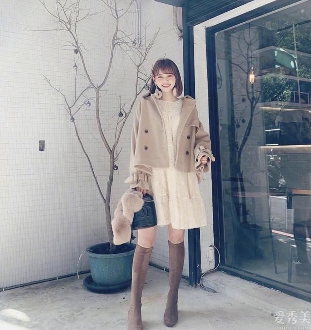 夏天穿上"公主鞋",华丽时尚潮流超气场,显出不同寻常的女性魅力