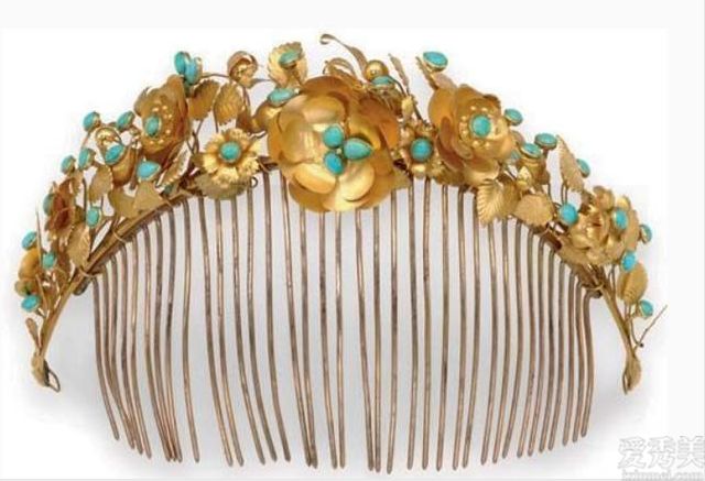 珠宝首饰鉴赏：最后那套珠宝首饰，色调搭配恰到好处，让人一见钟情