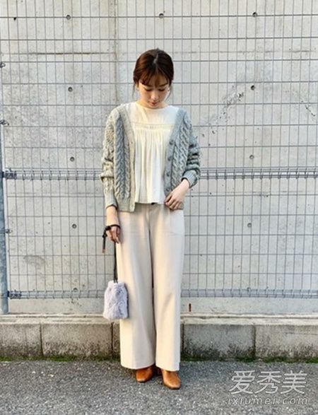 日本女孩最喜欢的直筒型宽裤搭哪些上衣外套漂亮?