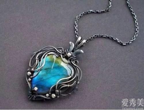 卡地亚手表PashadeCartier产品系列告别昨日布条快拆和透背新方案设计