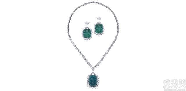 女性戴什么的珠宝首饰才会出现科技感，极简风格可盐可甜