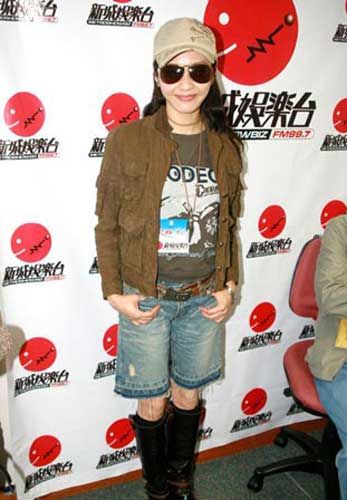 众女明星PK仔裤配搭功底