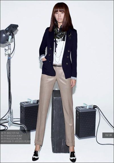 韩孝珠教职场美女西服搭配法