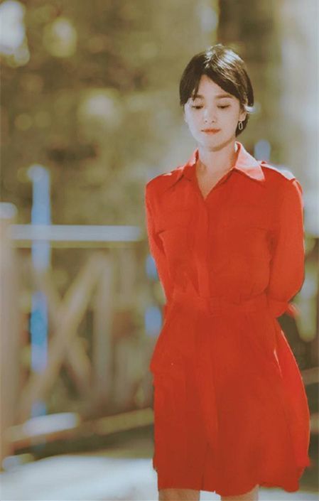 男友宋慧乔相同起底 全剧衣服裤子、品牌包、耳环品牌大公布!