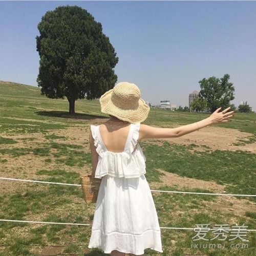 2018夏天美少女穿衣搭配 跟随韩国小姐姐那样穿清爽又漂亮