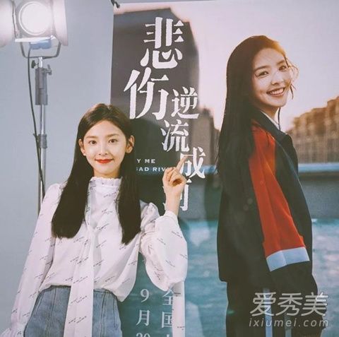 当红女王章若楠传奇sf穿衣搭配起底 从美女校花到网络红人一直都很漂亮