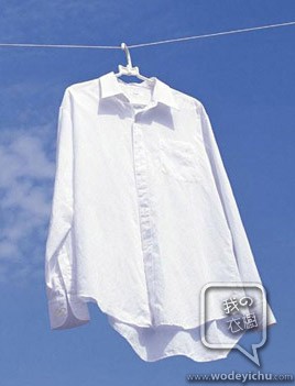 “白衬衫”情节——简约而不简单