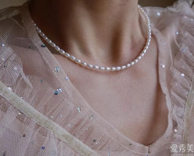复古时尚的珍珠装饰品，确实绝对好看