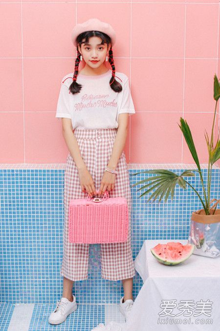 秋季格子襯衫怎麼穿好看 秋季格子褲配什麼衣服好看