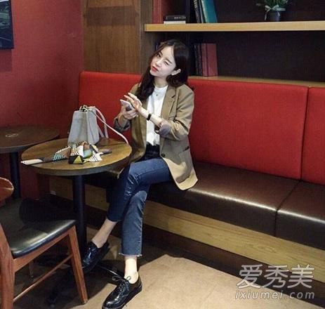 小西装搭配图片 小西装搭配什么裤子好看