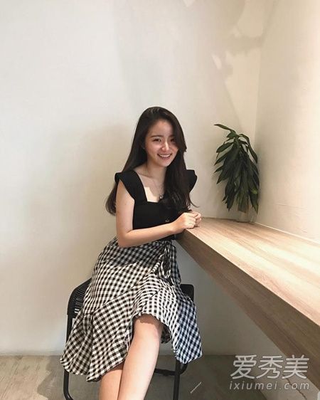 人矮穿什么衣服显高 小个子女生如何穿衣搭配显高显瘦