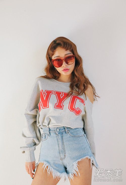 手臂粗穿什么衣服好看？蓬蓬袖上衣完美隐藏拜拜肉 穿衣搭配