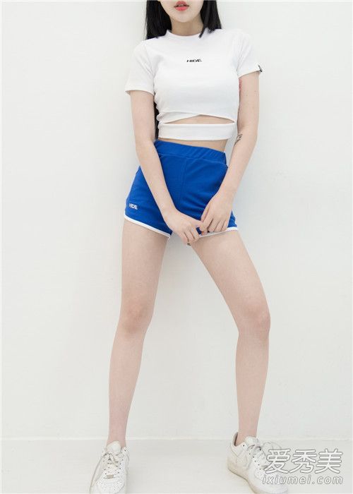 谁说非要去健身房才能穿?运动服也能是时尚搭配单品