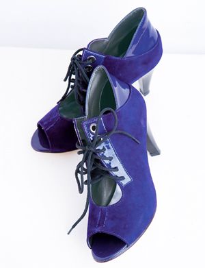 帅气的踝靴提升高贵气质