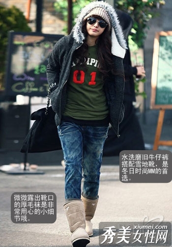 韩国街头美女的棉服扮酷装