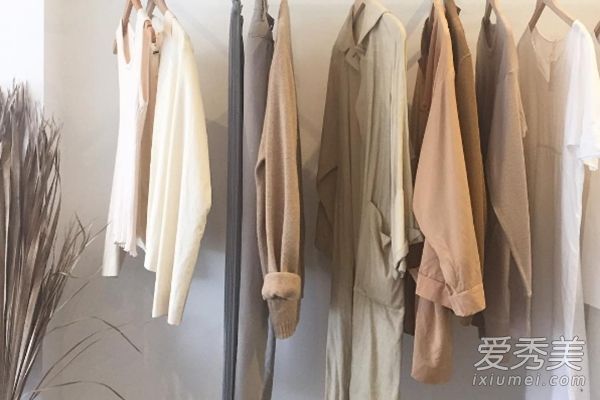 是时候召唤春日单品了！今年春天就是要人比花还娇 春季服装搭配