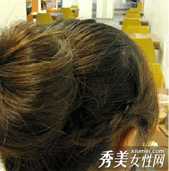 丸子头升级 混搭时尚编发DIY