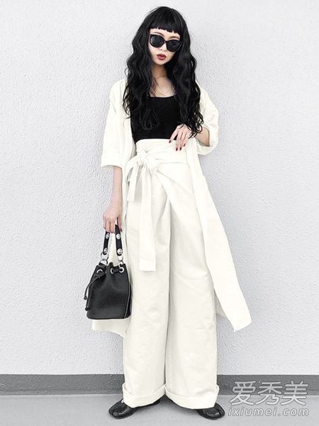 白色衣服搭配技巧大公開 夏季想要清爽又時髦照著這樣穿！