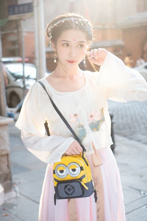 当莫乐趣爪牙IP遇到FION费安妮,一秒钟解锁一个新游戏的联合袋!