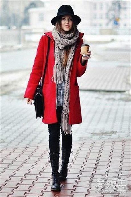 红色外套配什么颜色的围巾 六种搭配温暖一整个冬日