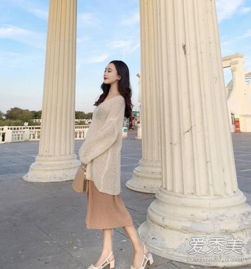 秋季中长半身裙怎么搭配 秋季半身裙搭配技巧