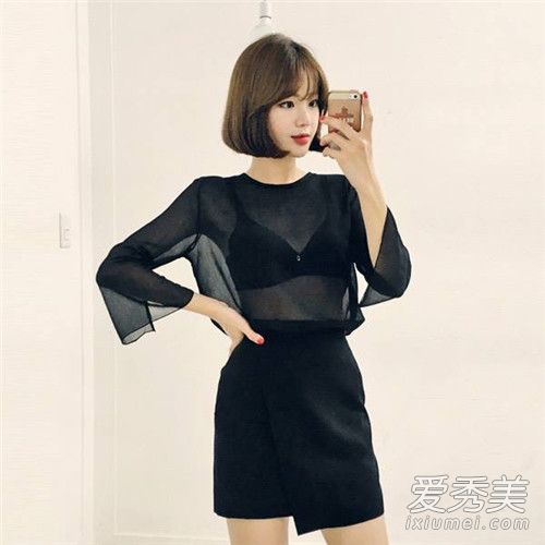 怎么把透视装穿得美美却又不会过于裸露?韩妞示范4种搭配