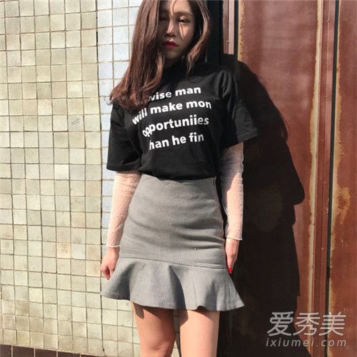 怎么把透视装穿得美美却又不会过于裸露?韩妞示范4种搭配