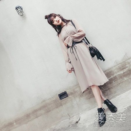 腰粗的女生穿什么裙子 适合腰粗的女生的衣服