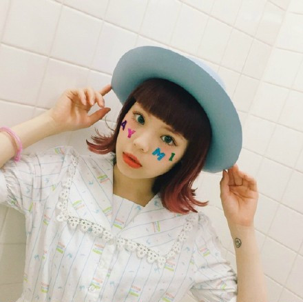 小个子女孩瀬户的存在感穿搭术 小个子女生穿搭图片