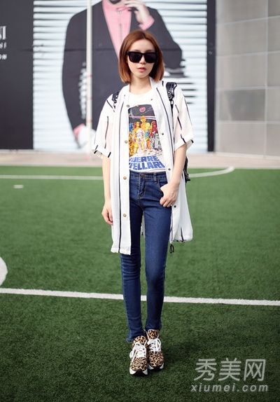 紧身牛仔裤配什么样的鞋子？八张照片