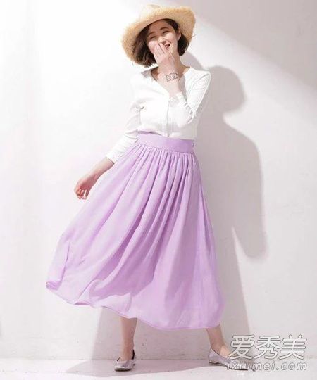 今年流行的衣服颜色 薰衣草紫+萨克森蓝立刻时髦度翻倍