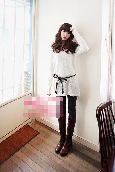韩国靓女巧搭配 长款针织衫显好身材