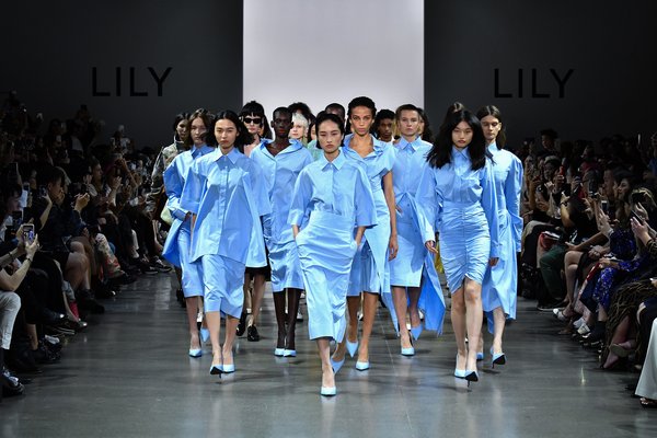 LILY商务时装2020纽约春夏发布秀 多维诠释中国新女性形象
