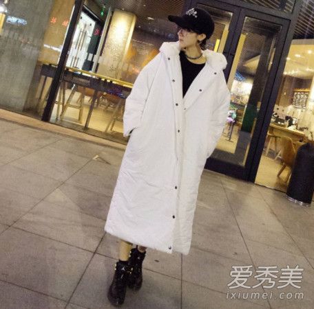 忽冷忽热的天就是差这一件外套！时尚icon都这么穿 春季外套搭配