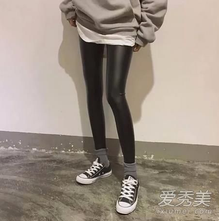 皮裤可以水洗吗 皮裤掉皮发霉出褶怎么办