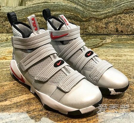 nike lebron soldier 11 silver bullet什麼時候發售多少錢